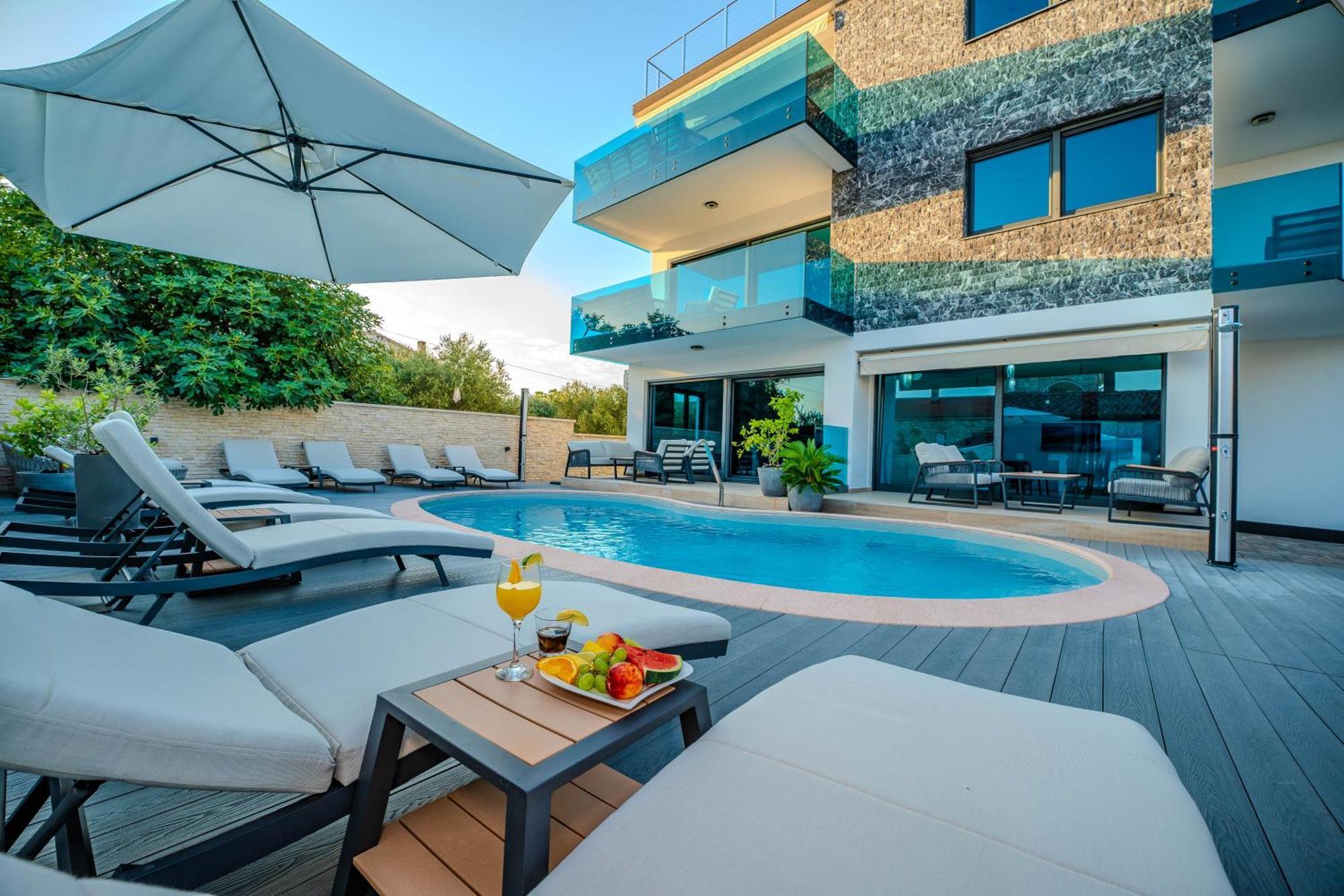 Luxury Apartments Vilamaloca Вир Екстериор снимка
