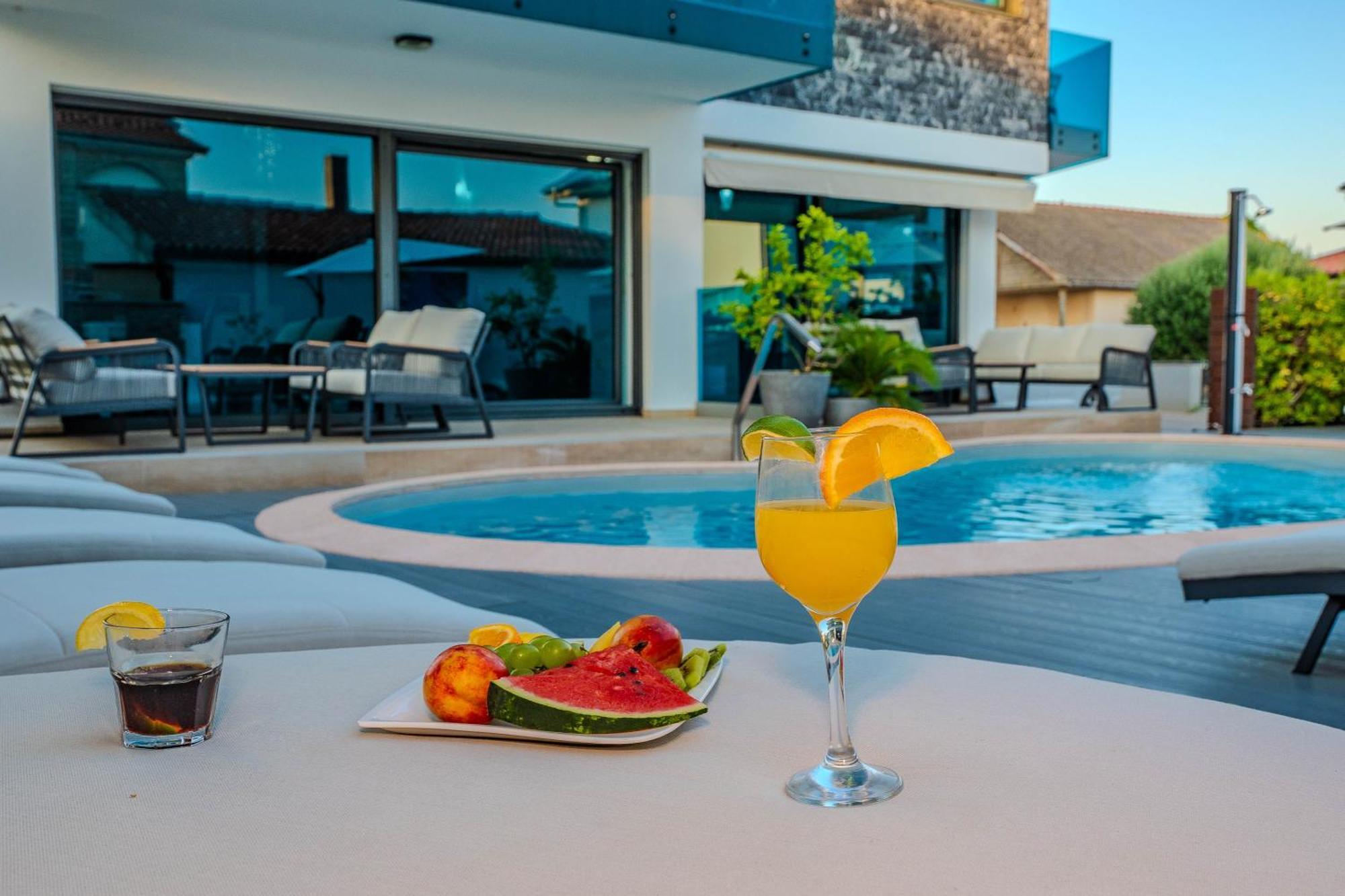 Luxury Apartments Vilamaloca Вир Екстериор снимка