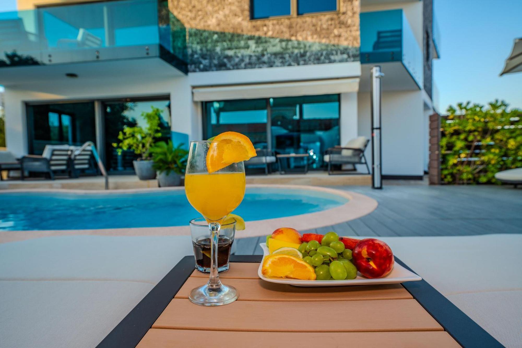Luxury Apartments Vilamaloca Вир Екстериор снимка
