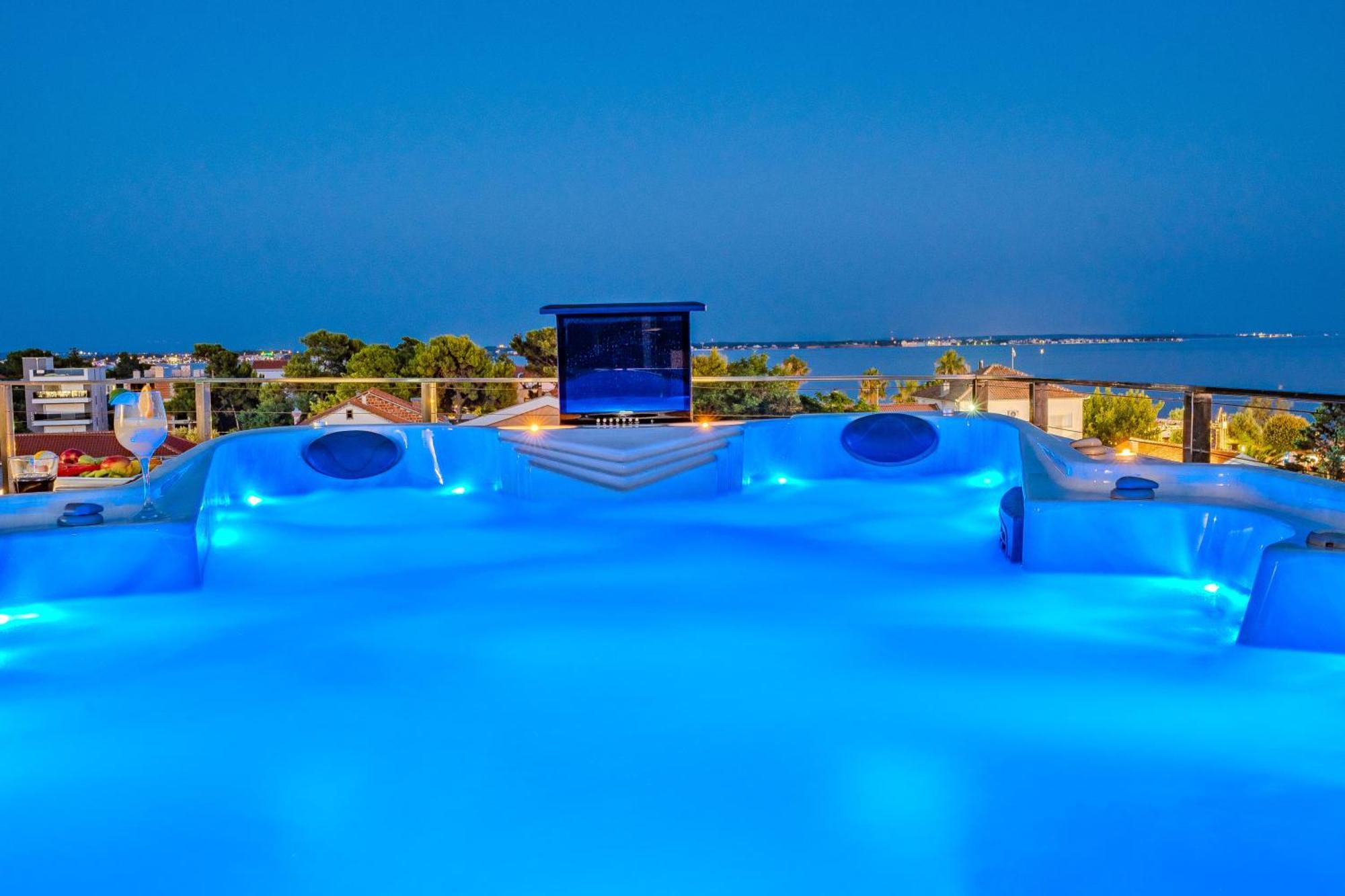 Luxury Apartments Vilamaloca Вир Екстериор снимка