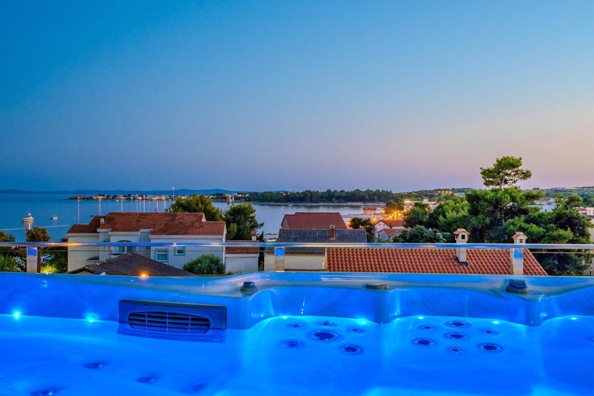 Luxury Apartments Vilamaloca Вир Екстериор снимка