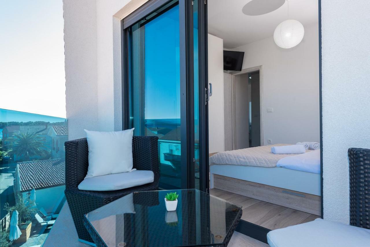 Luxury Apartments Vilamaloca Вир Екстериор снимка