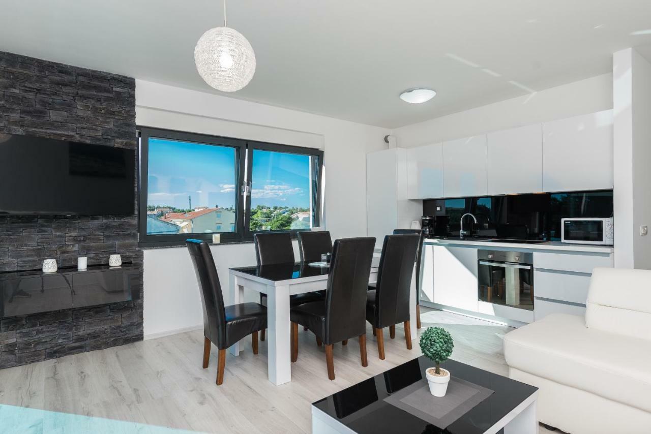 Luxury Apartments Vilamaloca Вир Екстериор снимка
